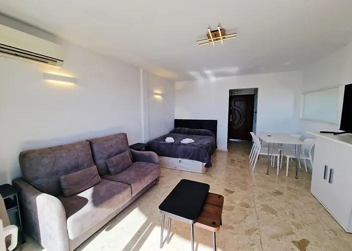 Estudio Coronado 324 * מארבלה