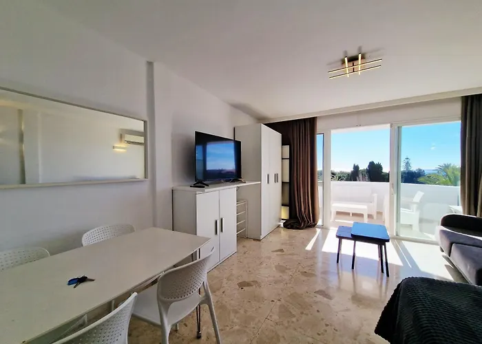 דירה Estudio Coronado 324 מארבלה